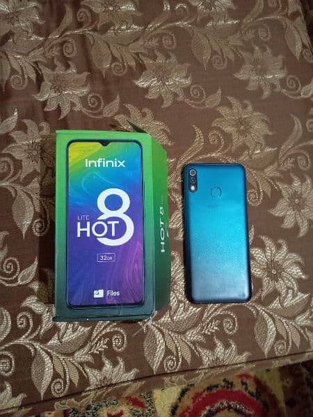 INFINIX HOT 8 LITE. 2/32 4