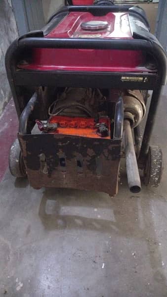 Generator 3.5 kva  for urgent saLe  neat and clean condition 2