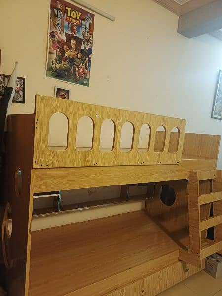 Triple Bunk Bed like New 1