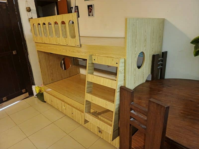 Triple Bunk Bed like New 10