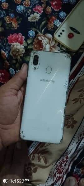 Samsung Galaxy A30 4.64 1