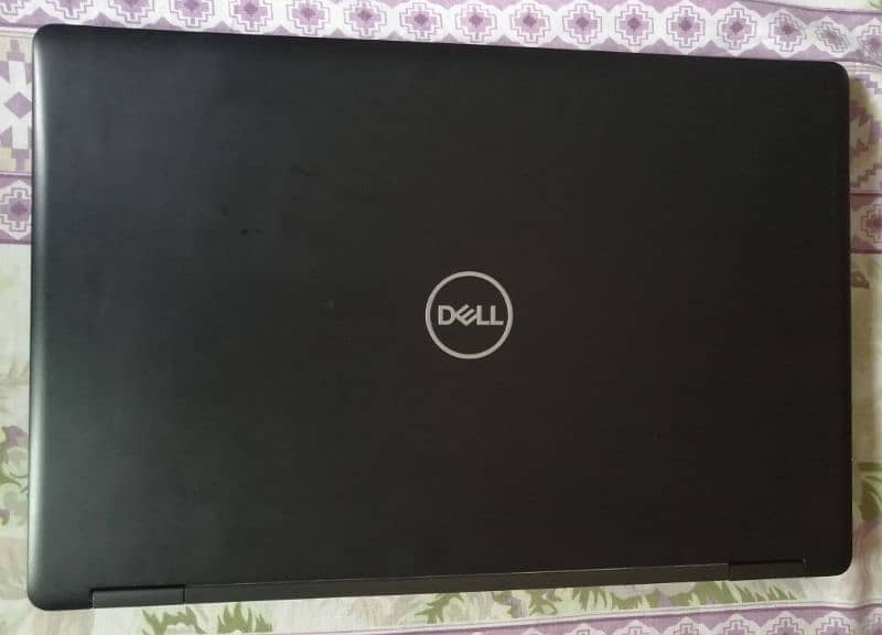 Dell Latitude 5590 3