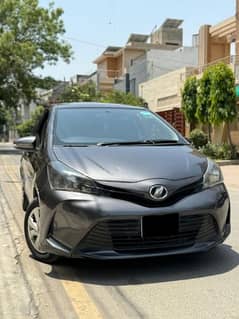 Toyota Vitz 2015