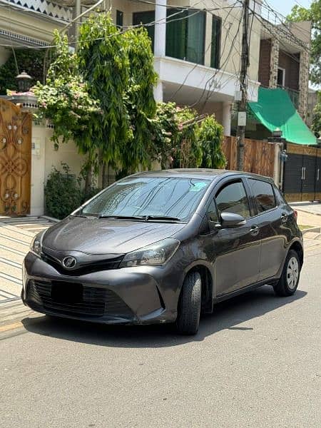 Toyota Vitz 2015 5