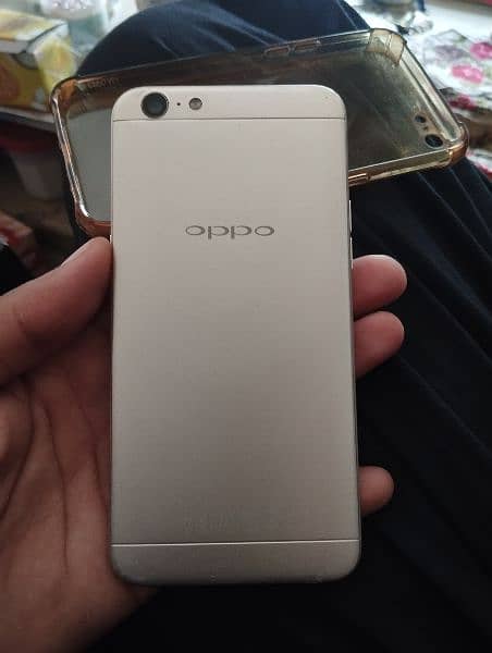 OPPO A57 1