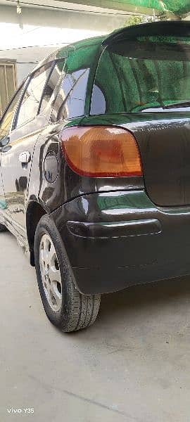 Toyota Vitz 2003 3