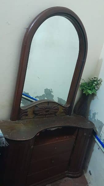 Wooden dressing table 1