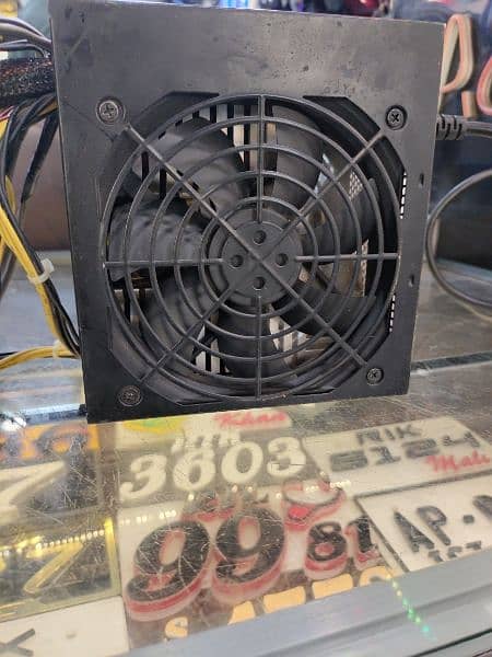 cooler master gaming supply 600 watt 12 volt 48 amp 3