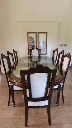 Beautiful 8 chairs dinning table