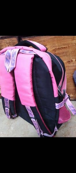 School bag for Girls. 2