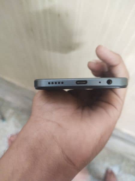 vivo y17s 4/128gb 8 month condition 10/10 5