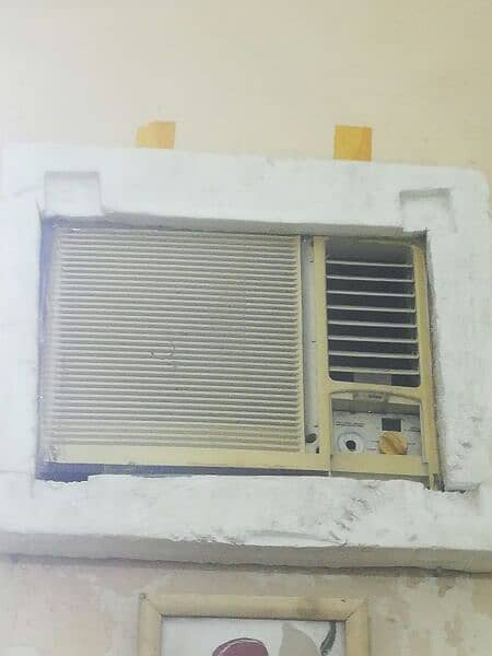 Window ac for sale 0.75 ton with good cooling 2