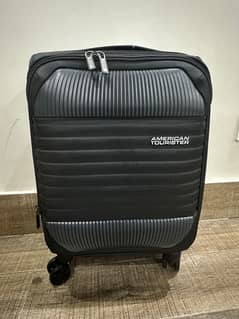 American Tourister XL Suit Case| Cabin Size Trolley For Sale