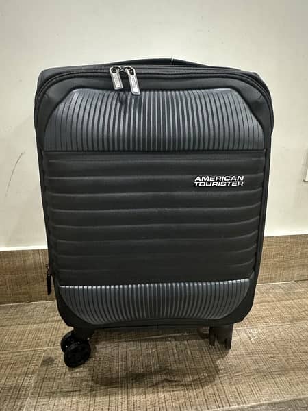 American Tourister XL Suit Case| Cabin Size Trolley For Sale 0