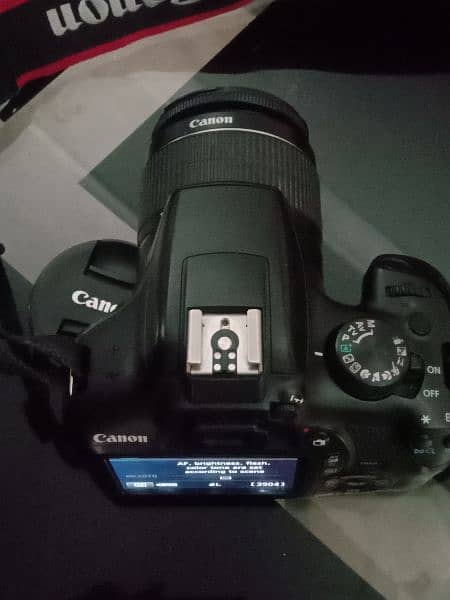 Canon 1300D 3