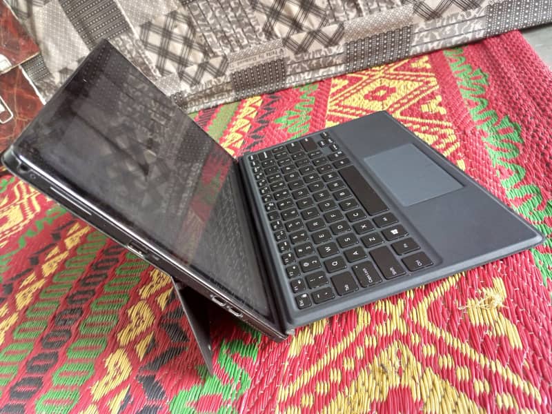 Dell Laptop, Dell latitude 5285. Best Laptop. 2