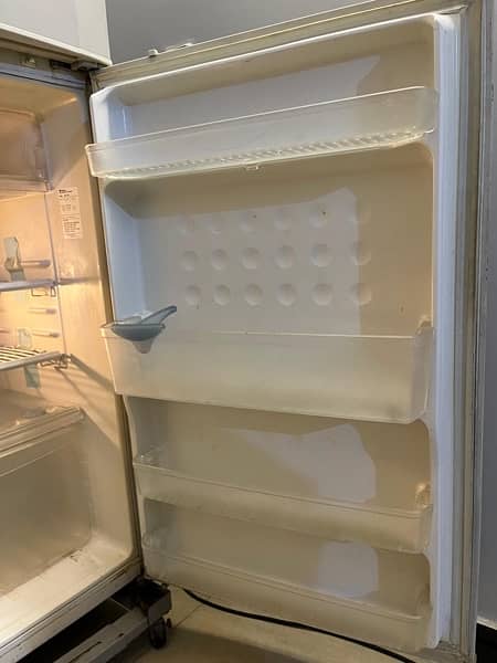 Dawlence fridge,10/10 condition NO-Frost 0