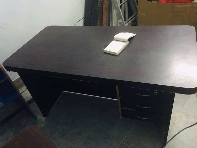 Office table for sale 2