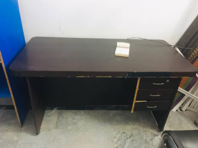 Office table for sale 4