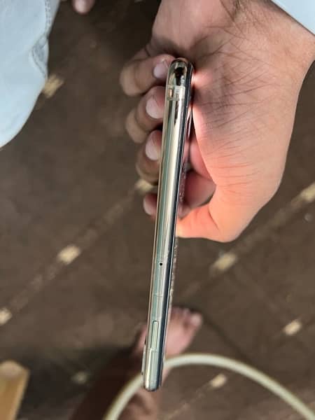 I phone xs max pta Approved box complete 1