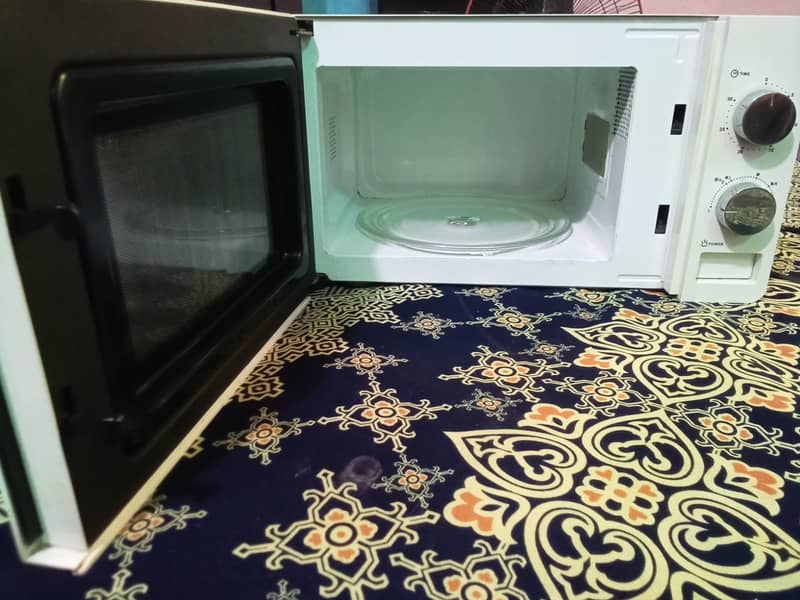 Microwave Oven 20L Haier HDL-20MX63 Elegant 1