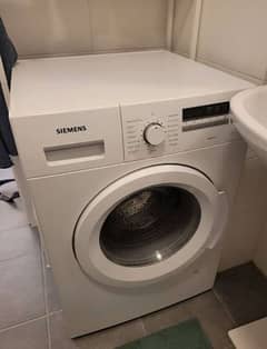 Used Siemens iQ100 Front Load Washing Machine - 6 kg,