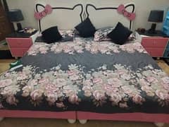 deco paint 2  hello kitty bed for sale!