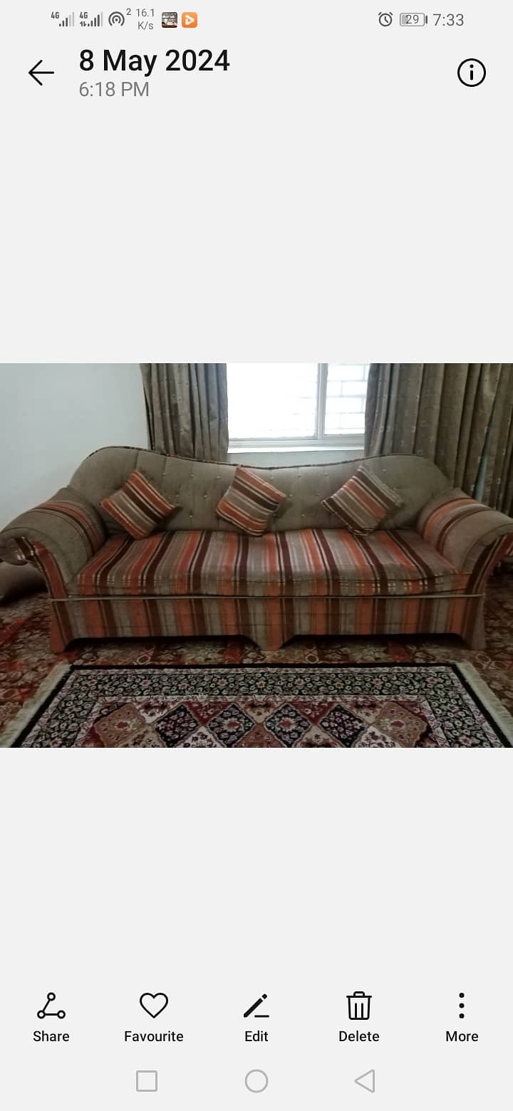 7 seater sofa( 3+2+1+1) 3