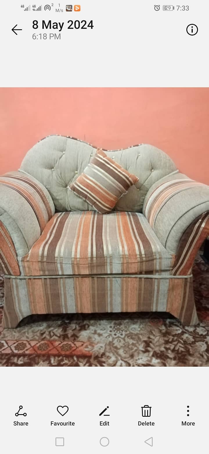 7 seater sofa( 3+2+1+1) 4