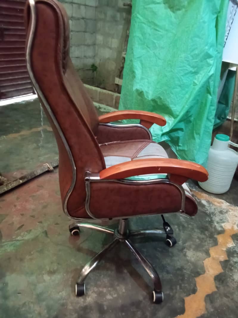 Office chair , executive chair , Boss chair , manager chair VIP office 6