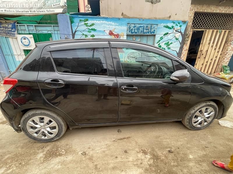 Toyota Vitz 2011 6