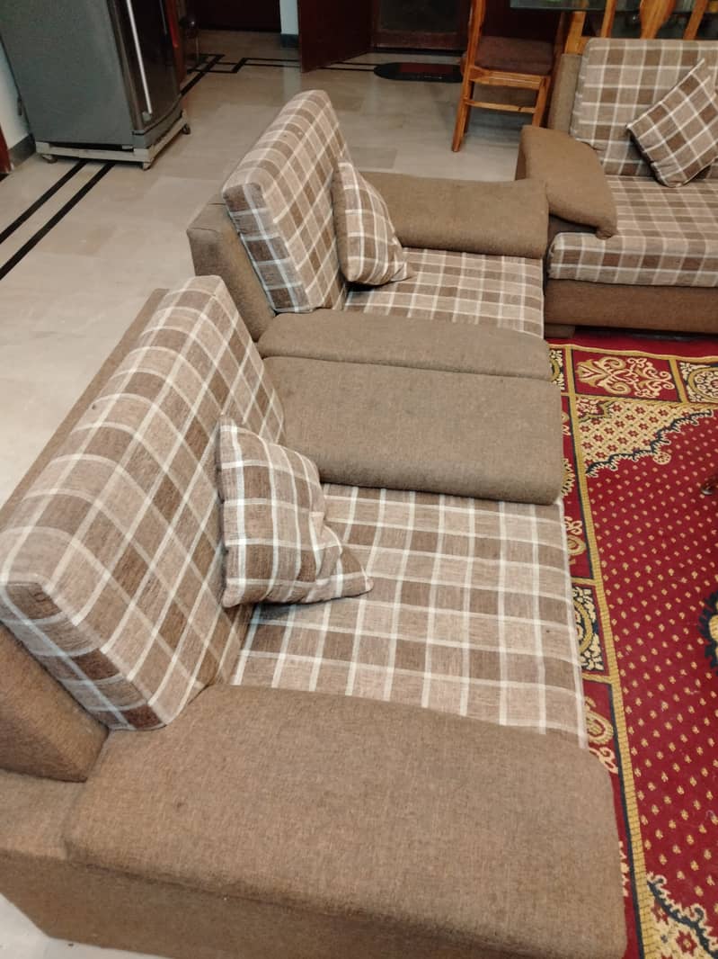 Sofa set 0