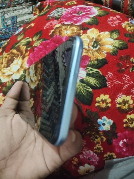 vivo y33s only set box ghr me gum hogya h condition pics me dekh lo 2