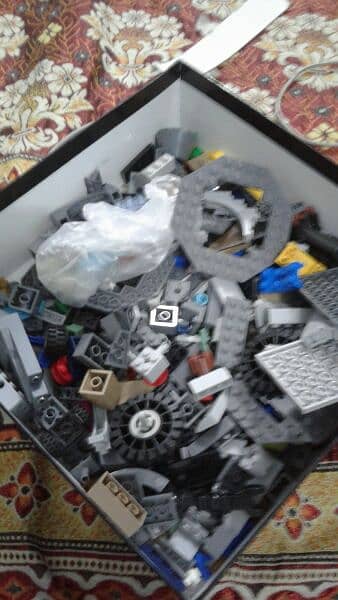 Affordable and excellent condition Lego 0