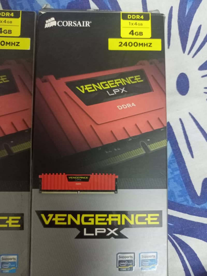 Corsair Vengeance ddr4 8gb (4x2)  2400Mhz CL 14 0