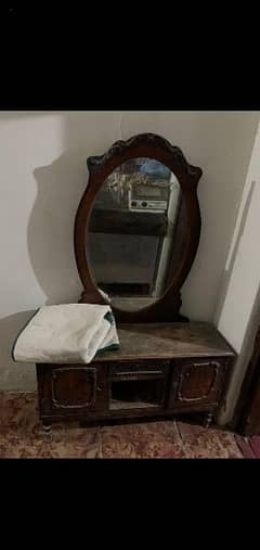 dressing table