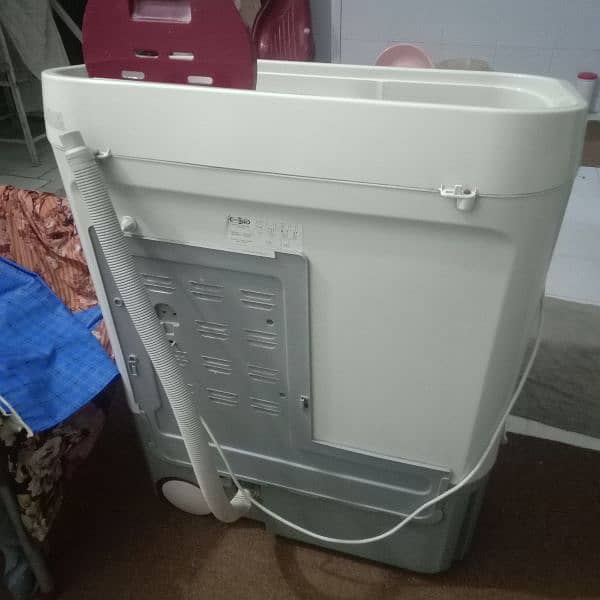 washing machine super Asia only five years used 6