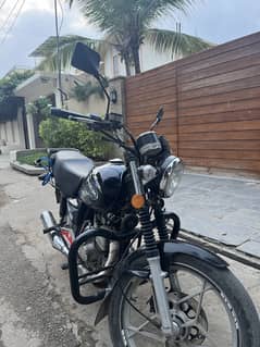 Suzuki GS 150