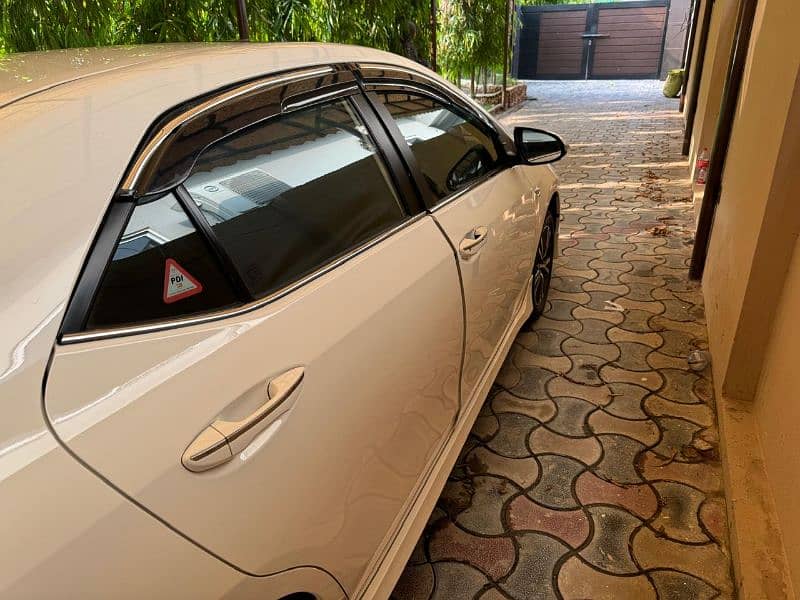 Toyota Altis Grande 2022 (Black Interior) 2