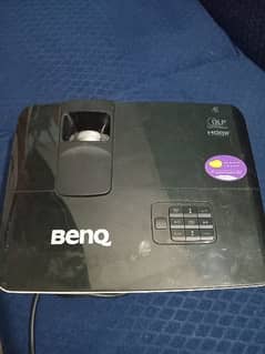 Benq projector with remote.