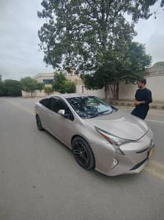 Toyota Prius 2017