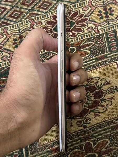 oppo a5 2020 4/128 with box and charger lash condition 5