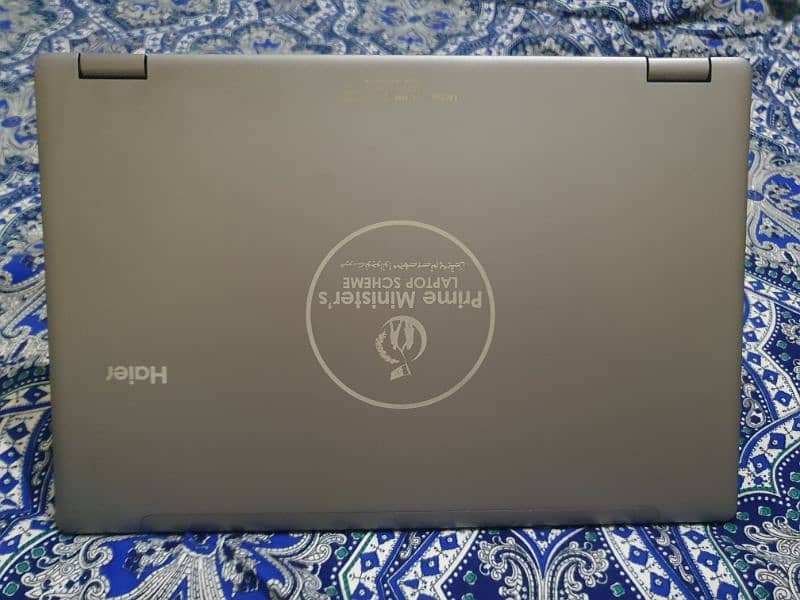 Haier Laptop 7th Generation touch, 8gb ram 1tb storage 10/10 Condition 7