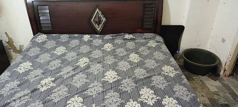 Wooden Bed Set with Metress and Cover: 4