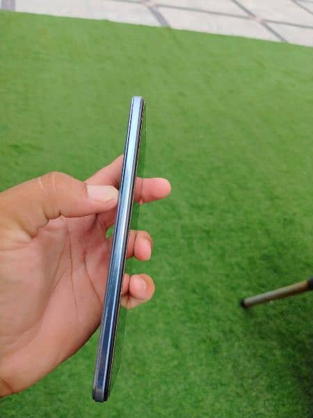 vivo v23e 8+4.256GB 10.10 condition 1