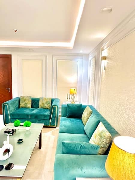 ONE BED GOLD CREST LUXURY APARTMENT ON DAILY / WEEKLY BASIS DHA-4 5