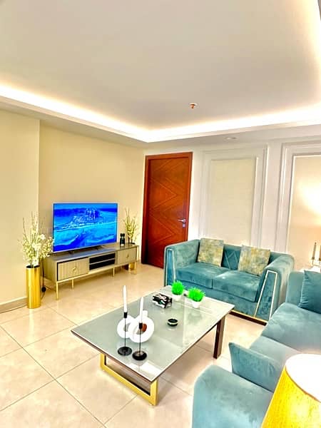 ONE BED GOLD CREST LUXURY APARTMENT ON DAILY / WEEKLY BASIS DHA-4 6