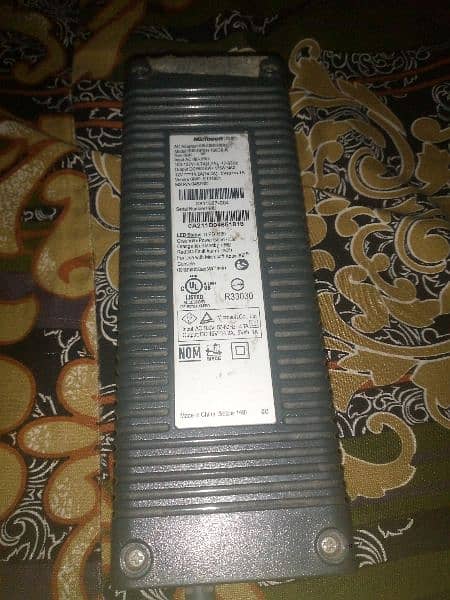 XBOX 360 POWER SUPPLY 1