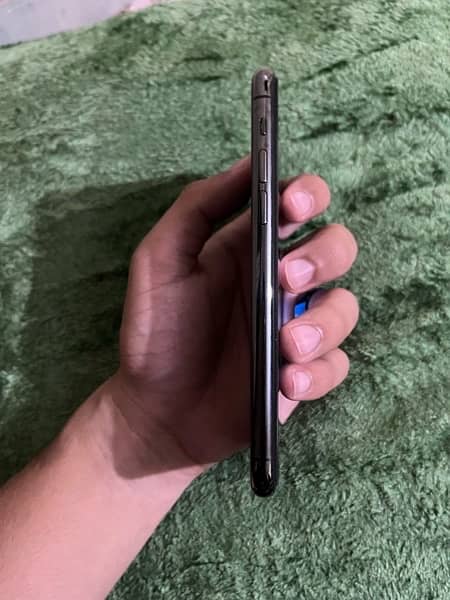 IPhone 11 pro 64Gb 3