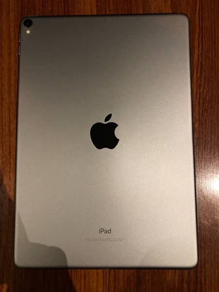 iPad Pro 10.5 inch (2017) 1